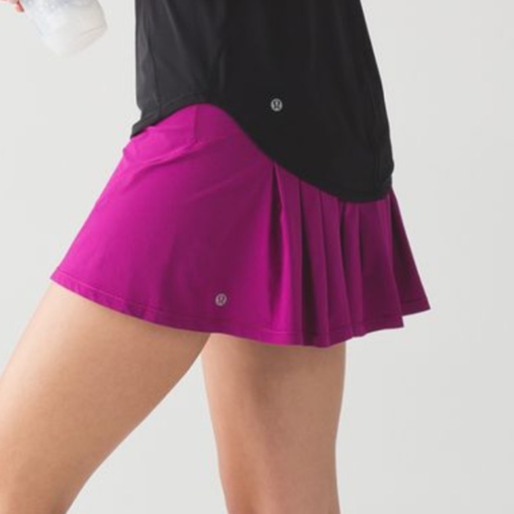 🍋 Lululemon Women's Circuit Breaker 6 Tall Deep Fuschia Purple Skirt